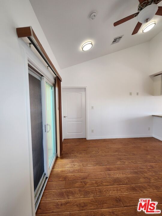 Building Photo - 17118 Oak View Dr
