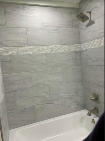Main Floor Shower - 3100 W 55th St