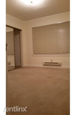 Building Photo - 2317 10th Ave E