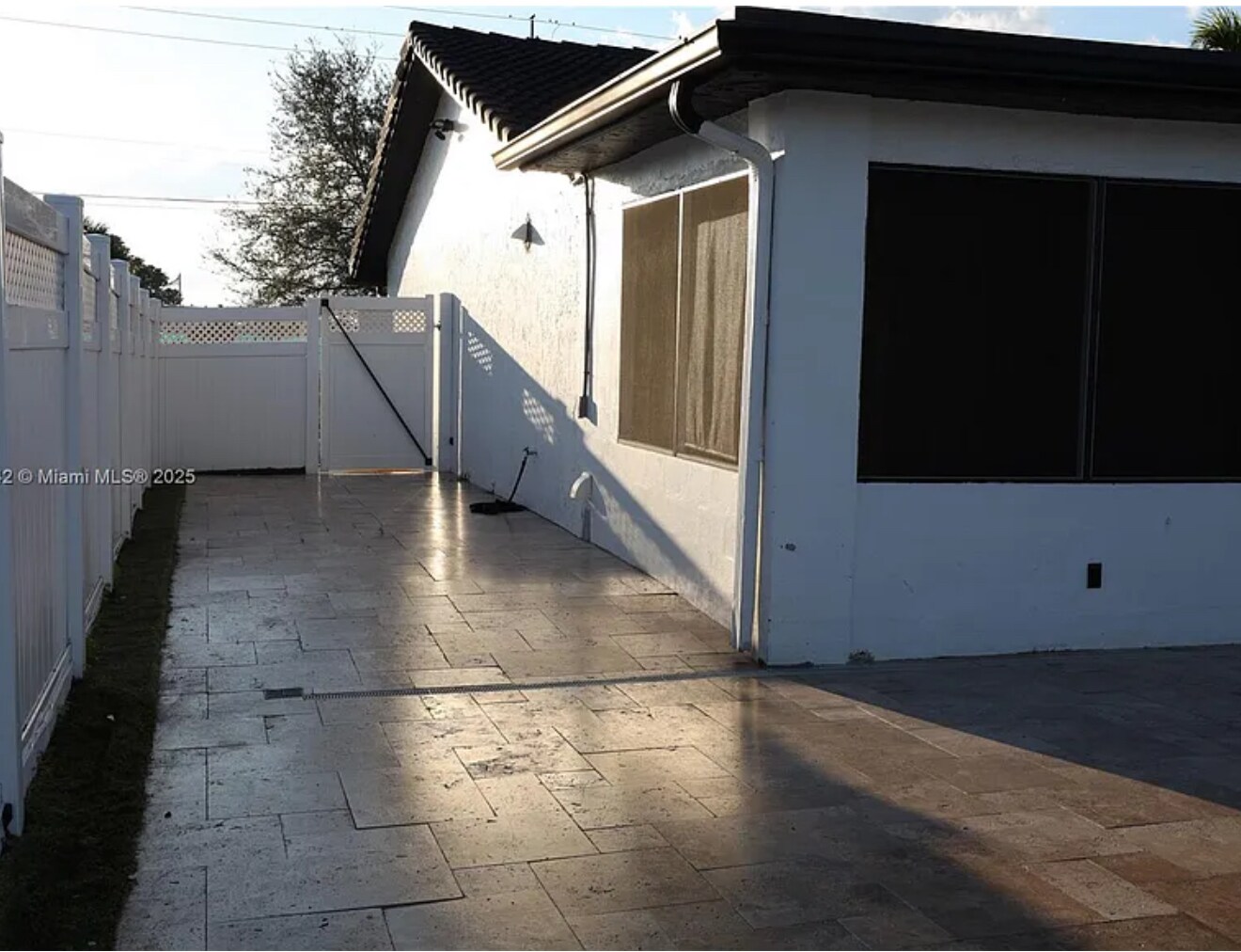 Building Photo - 2449 NW 123rd Ave