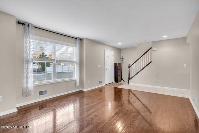 Building Photo - 1014 Beaver Dam Rd