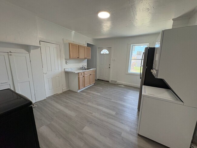 Building Photo - Newly Renovated Three-Bedroom, One Bathroom Row Home - Special Available – Contact Our Office for...