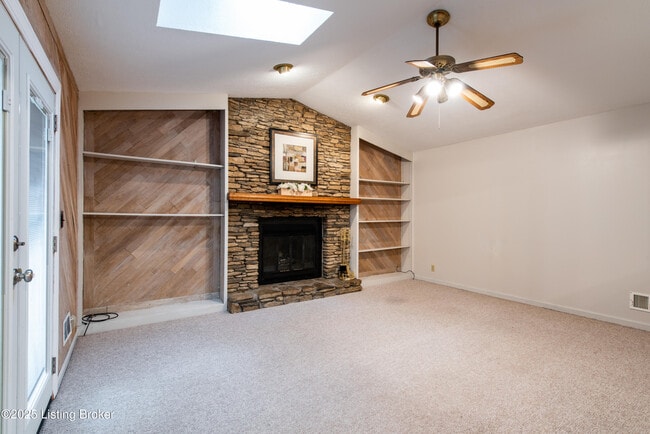 Building Photo - 8015 Schroering Dr