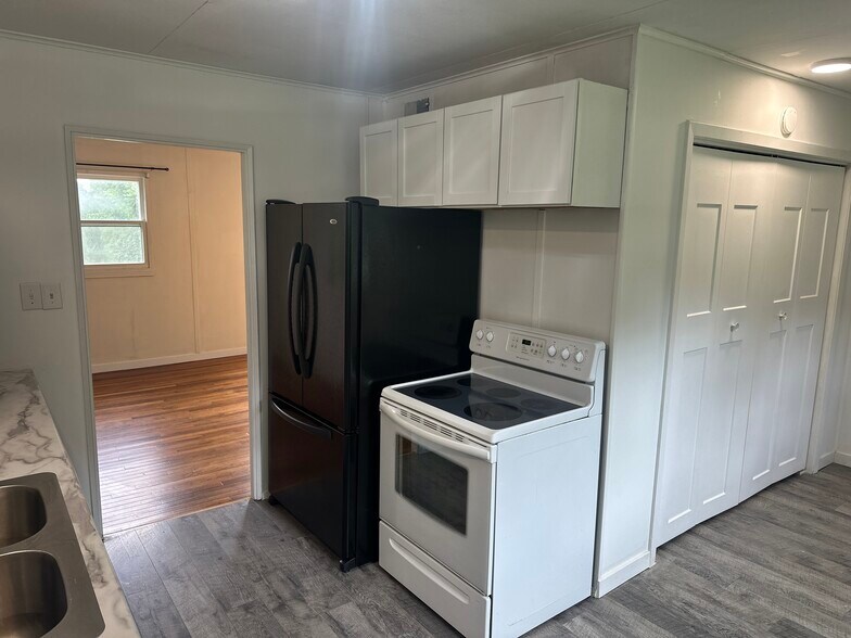 Updated Kitchen - 3952 W Stoutes Creek Rd