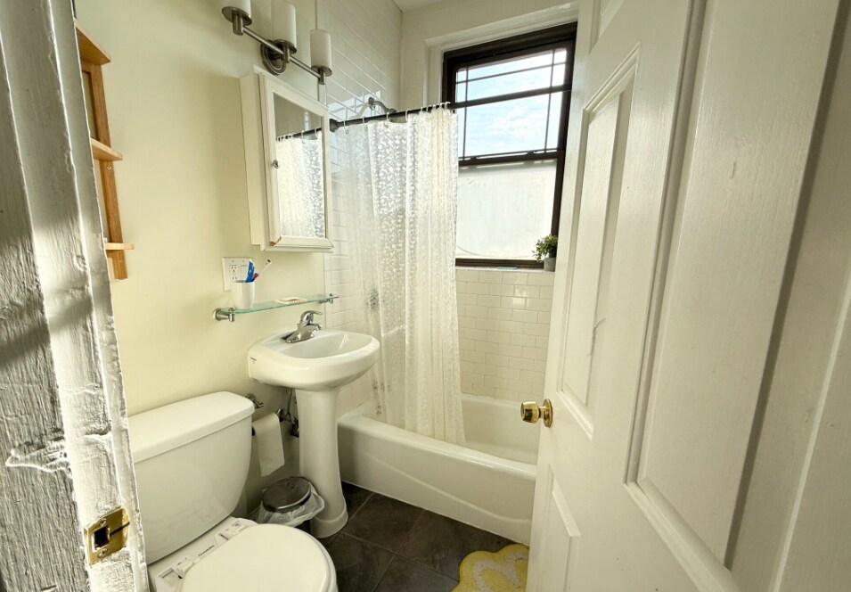 Building Photo - 1447 Tremont St