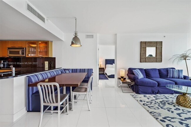 Building Photo - 6801 Collins Ave