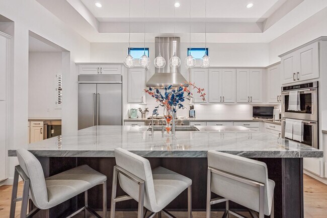 Building Photo - 12378 E Troon Vis Dr