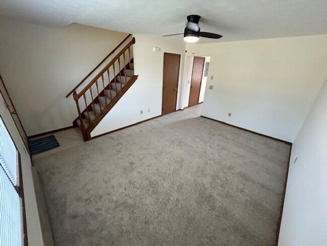 Building Photo - 2-Bedroom Townhome in Troy, OH - Available Now!