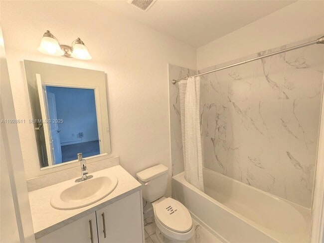 Building Photo - 1238 NW 4th Ln