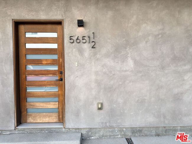 Building Photo - 5651 Willowcrest Ave