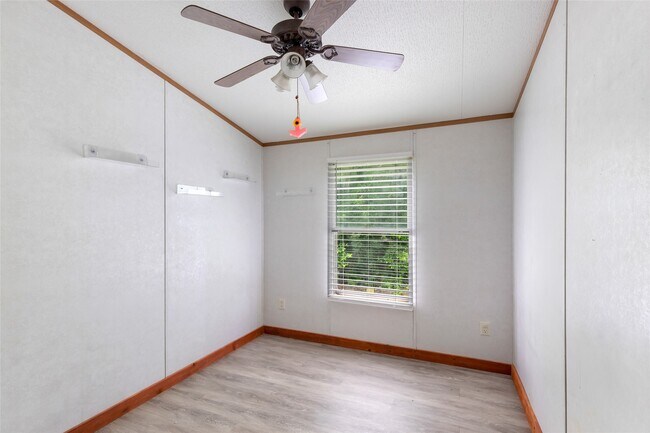 Building Photo - 10821 TX-150
