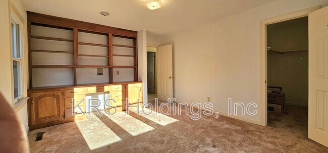 Building Photo - 1029 Dulcie Ave