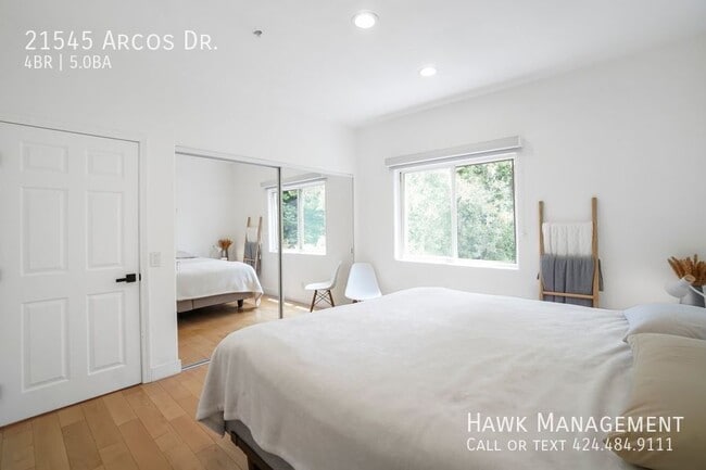 Building Photo - 21545 Arcos Dr