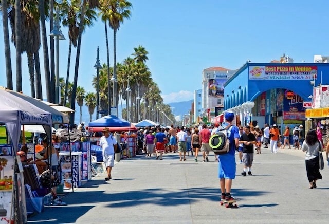 One block from the Venice Boardwalk - 504 Pacific Ave