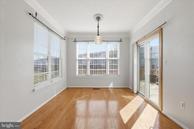 Building Photo - 8731 Farnham Way