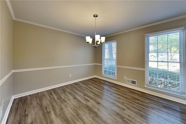 Building Photo - 4759 Shallow Ridge Rd NE