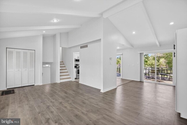 Building Photo - 9276 Soaring Hill Rd
