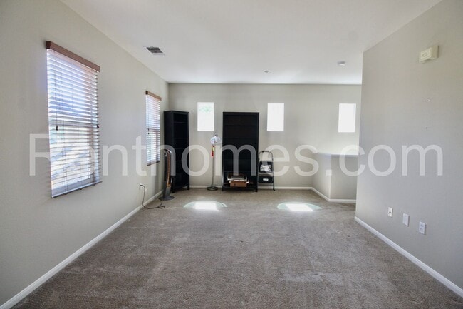 Building Photo - 314 Borden Rd
