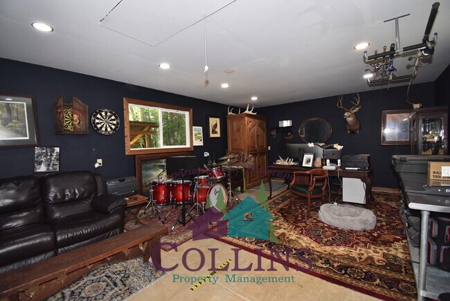 Building Photo - Wonderful property!