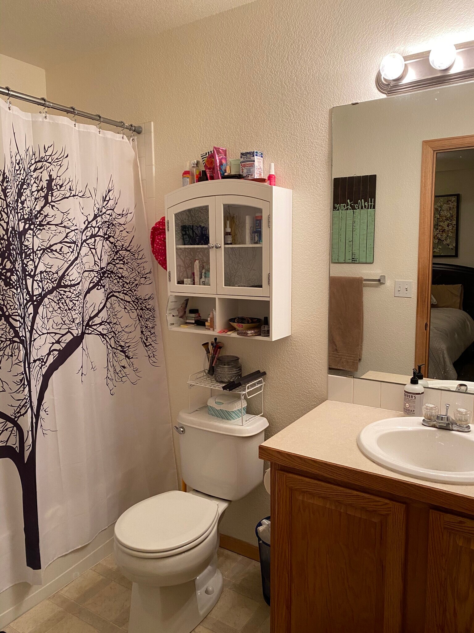 Primary bath - 3761 Mt Flora St