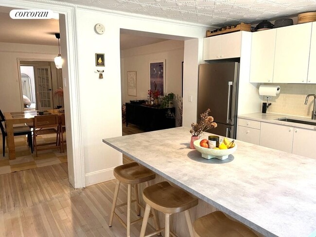 Building Photo - 46 1st Pl