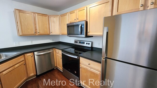 Building Photo - 2749 Barclay Way