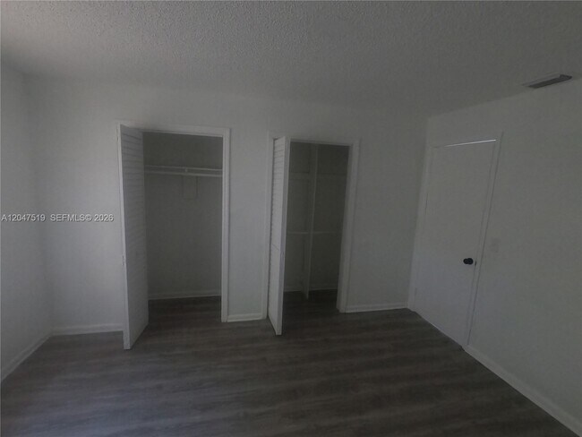 Building Photo - 3060 NW 204th Ln