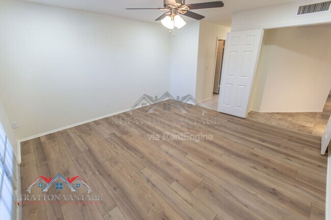 Building Photo - 5513 E Terry Dr