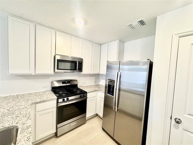 Building Photo - 3305 NW 148th St