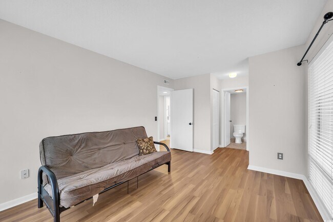 Building Photo - 435 Salt Marsh Cir