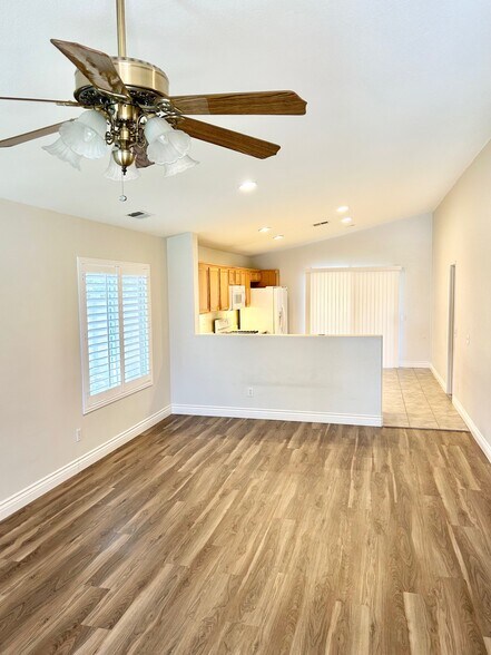 Dining Area - 30277 Twain Dr