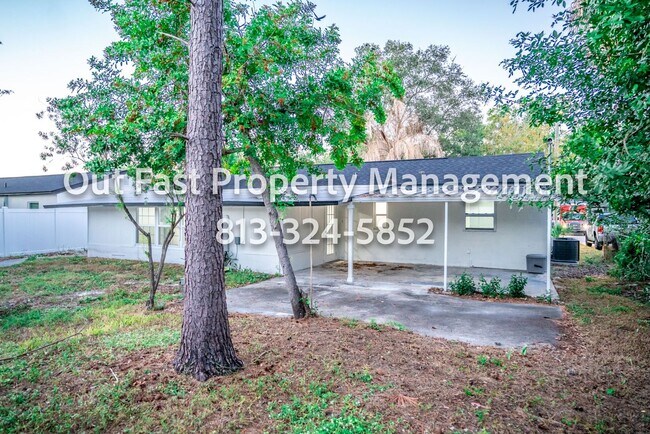 Building Photo - Bright Corner-Lot Home Near Bayshore and City Conveniences