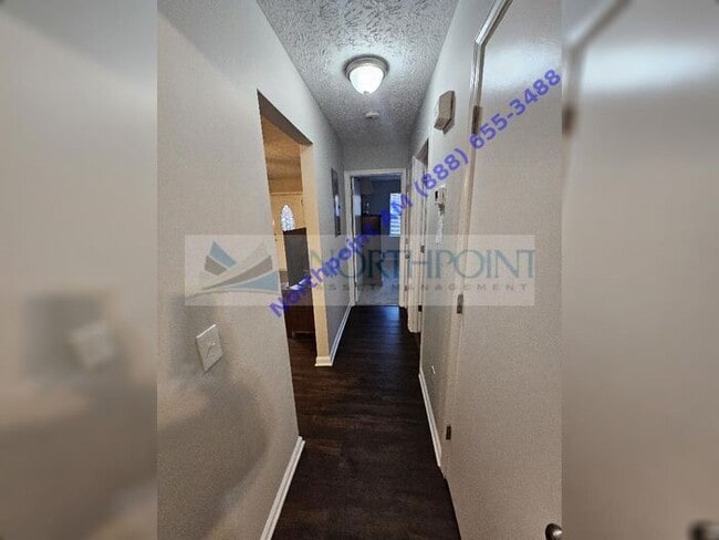 Building Photo - Available for immediate move in