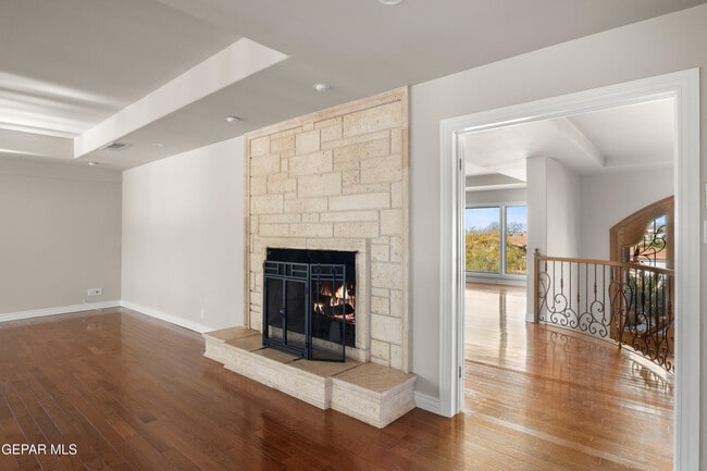 Building Photo - 6204 Pinehurst Dr