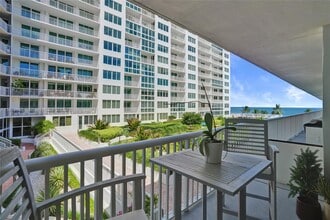 Building Photo - 5401 Collins Ave