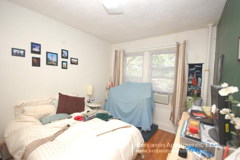 Building Photo - 15 Egremont Rd