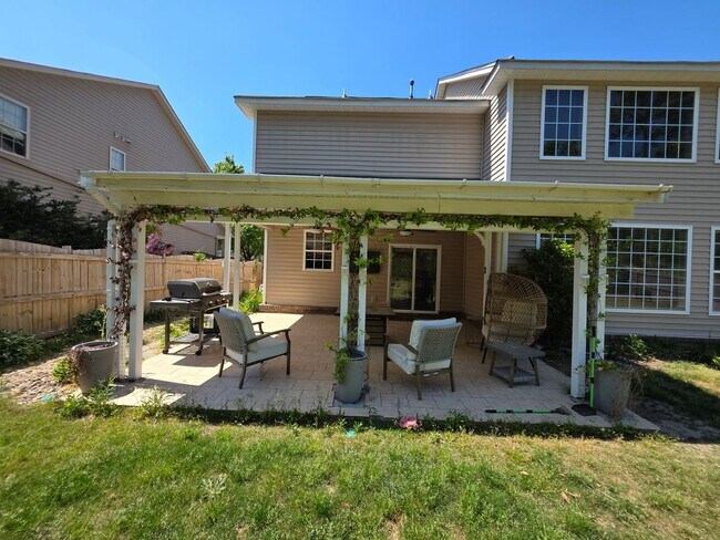 Building Photo - 177 Mill House Ln