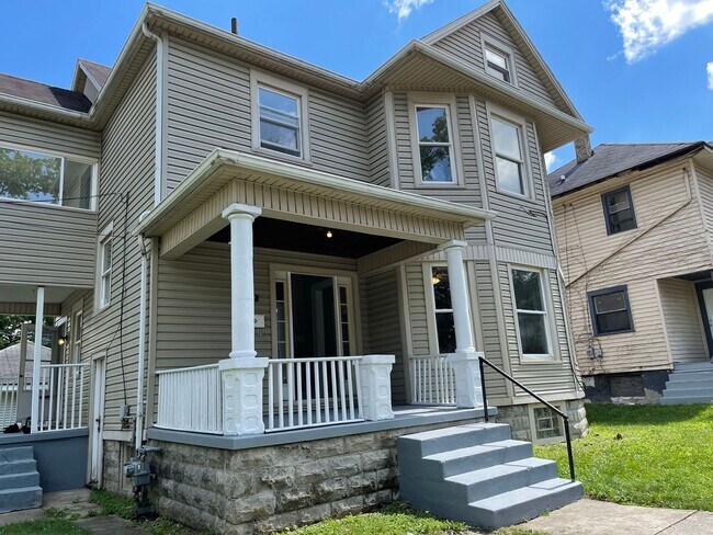 Building Photo - 112 Ridge Ave