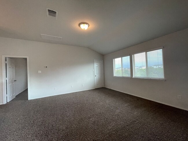 Building Photo - 1816 Cow House Ct