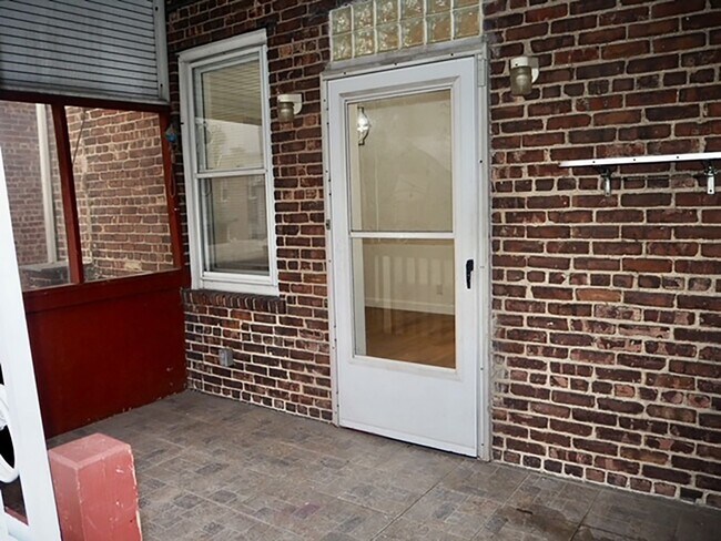 Building Photo - 410 Morningside Ave