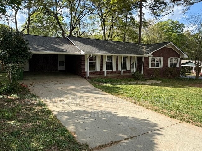 Building Photo - 200 Indian Creek Dr