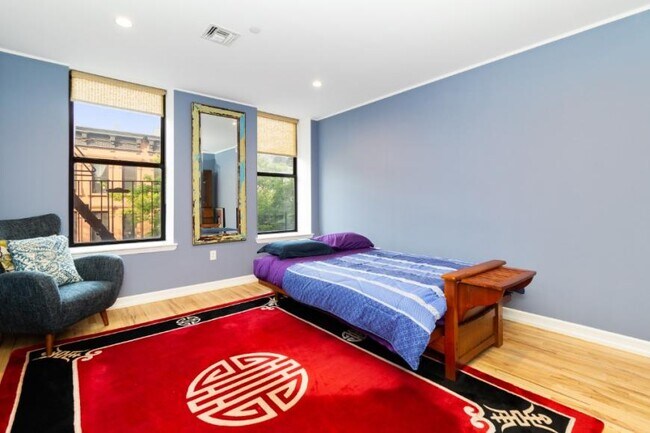 Building Photo - 3 bedroom in New York NY 10026