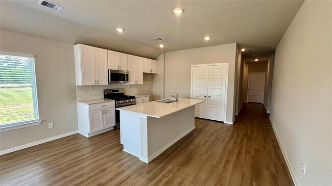 Building Photo - 31536 Sapphire Spgs Dr