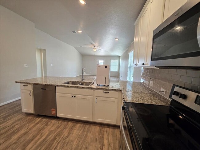 Building Photo - 19024 Kimberlite Dr