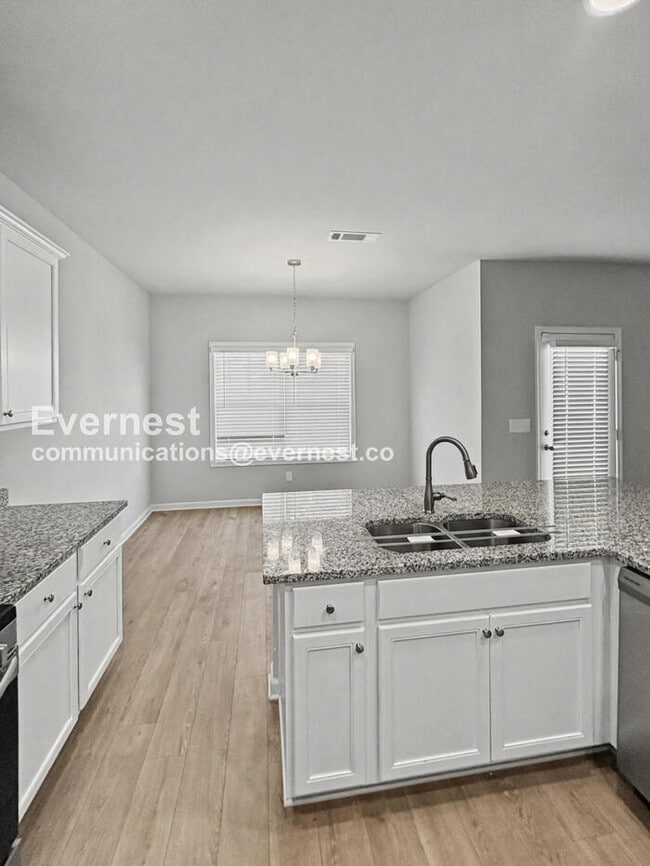 Building Photo - 320 Bertha Honey Stewart Dr