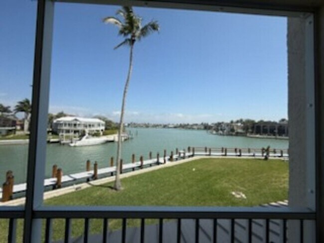 Building Photo - eagle cay