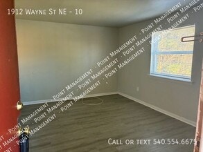 Building Photo - 1912 Wayne St NE