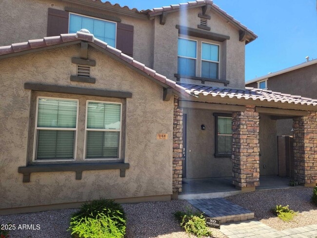 Primary Photo - 148 N 56th Pl