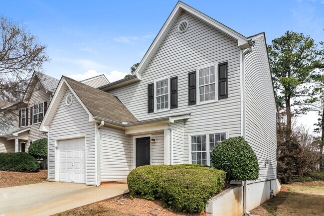 Building Photo - 168 Springbottom Dr SE