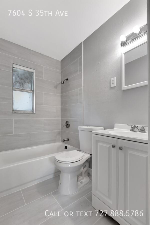 Building Photo - 7604 S 35th Ave